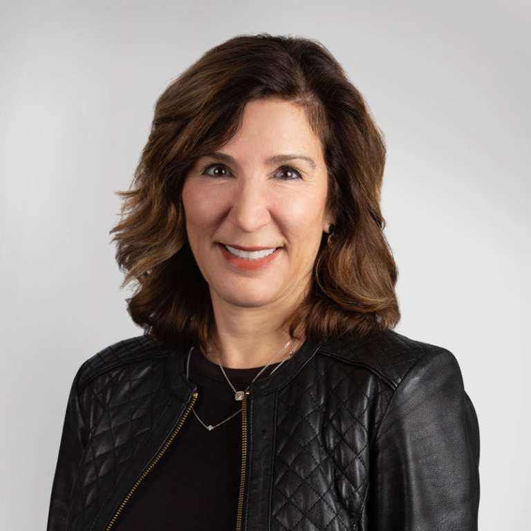 Lisa Campbell Headshot